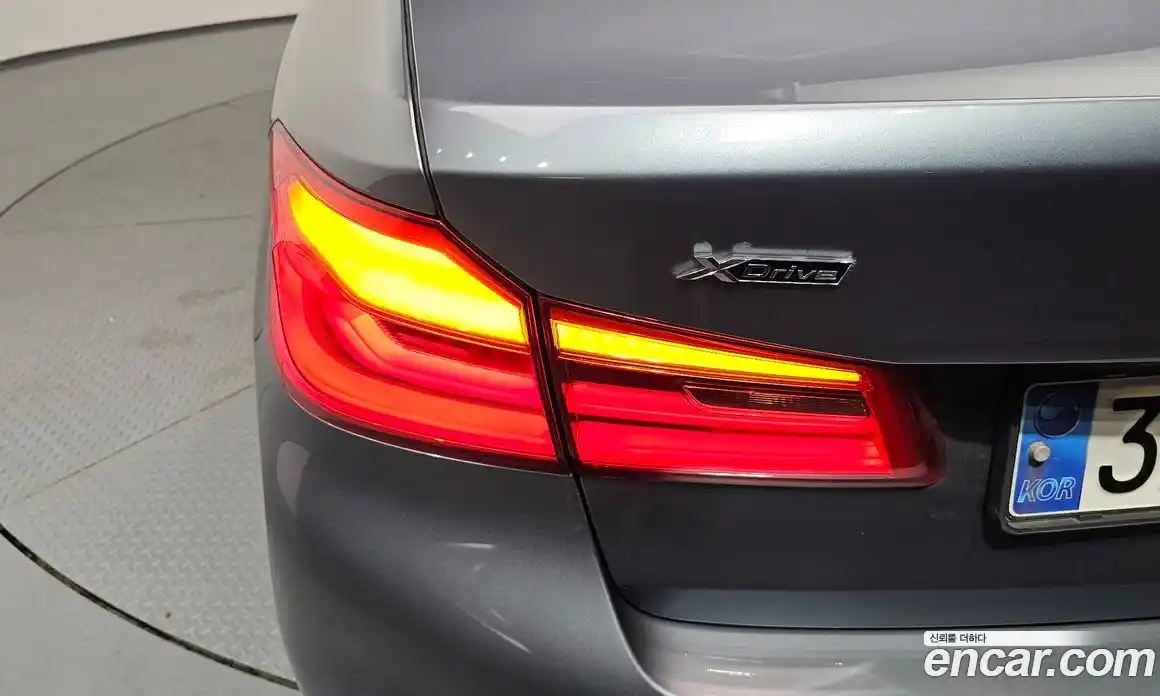 BMW 5 серия 2017 2.0 автомат (гидро), фото 9