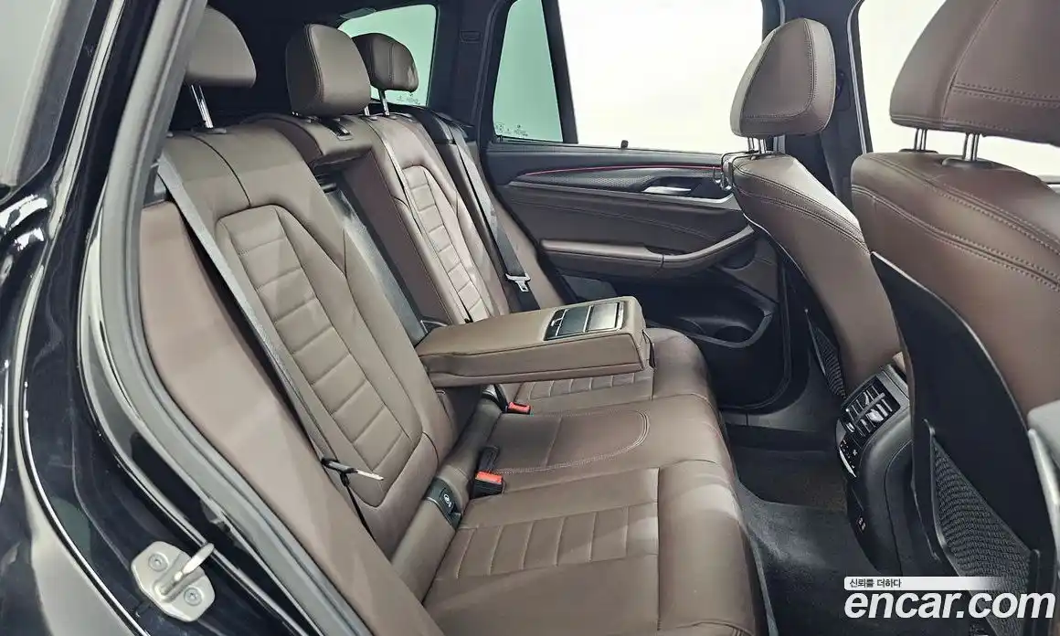 BMW X3 2023 2.0 автомат (гидро), фото 17