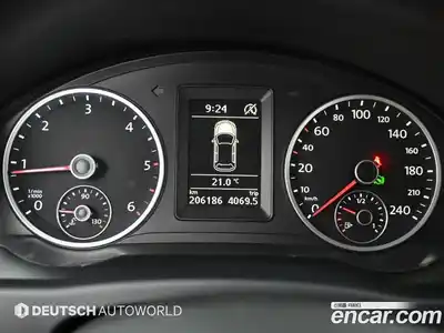 Volkswagen Tiguan 2014 2.0 автомат (гидро), миниатюра 8