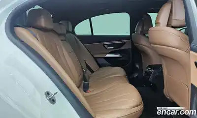 Mercedes-Benz E-Class 2025 2.0 автомат (гидро), миниатюра 12
