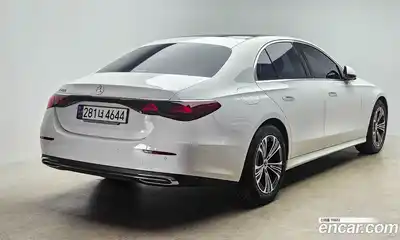 Mercedes-Benz E-Class 2025 2.0 автомат (гидро), миниатюра 2
