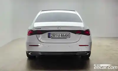 Mercedes-Benz E-Class 2025 2.0 автомат (гидро), миниатюра 4