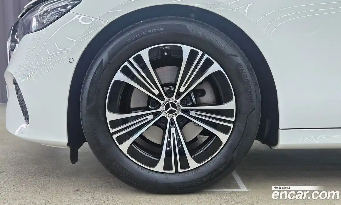 Mercedes-Benz E-Class 2025 2.0 автомат (гидро), фото 5