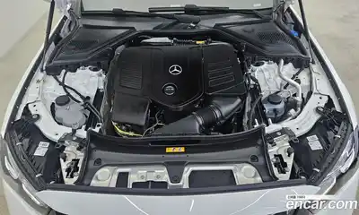 Mercedes-Benz E-Class 2025 2.0 автомат (гидро), миниатюра 6