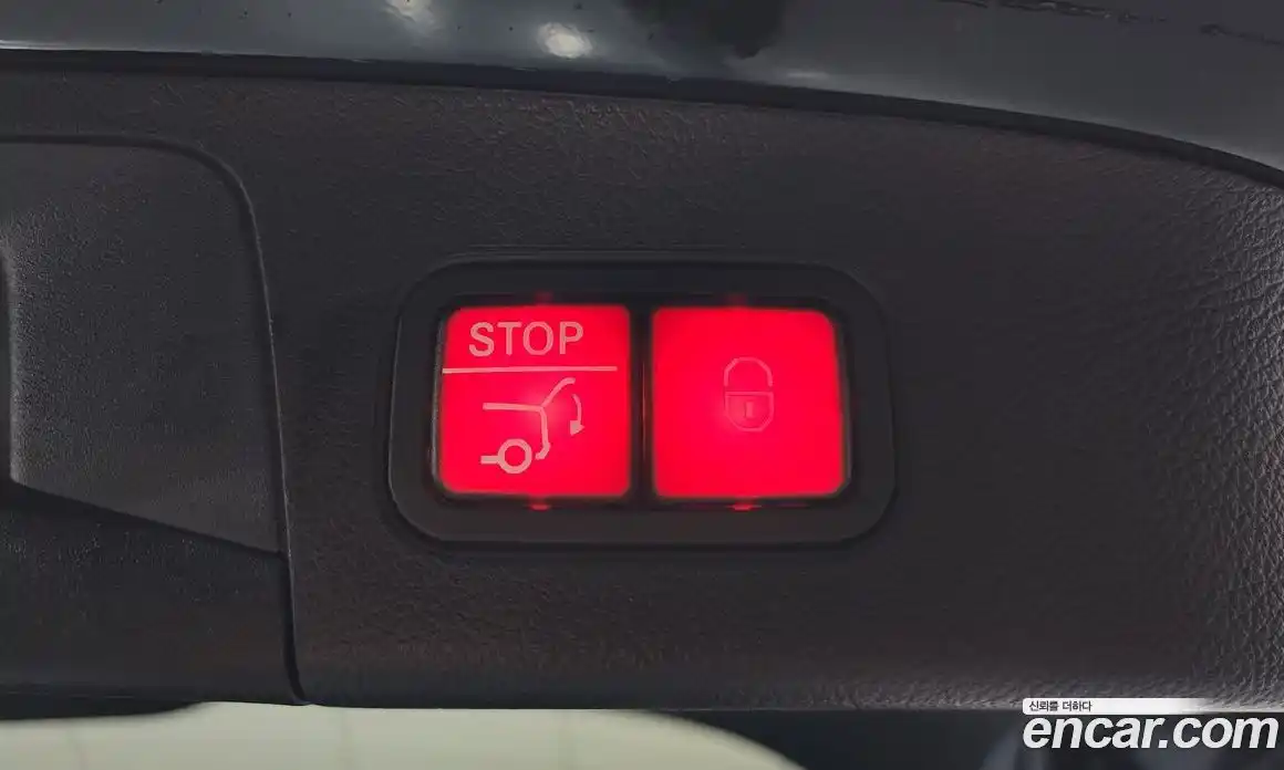 Mercedes-Benz GLA-Class 2023 2.0 гидро, фото 24