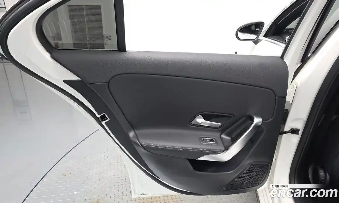 Mercedes-Benz A-Class 2022 2.0 гидро, фото 14 Mercedes-Benz A-Class 2022 2.0 гидро, фото 14