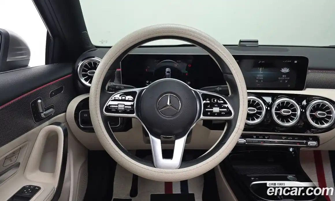 Mercedes-Benz A-Class 2019 2.0 гидро, фото 13 Mercedes-Benz A-Class 2019 2.0 гидро, фото 13