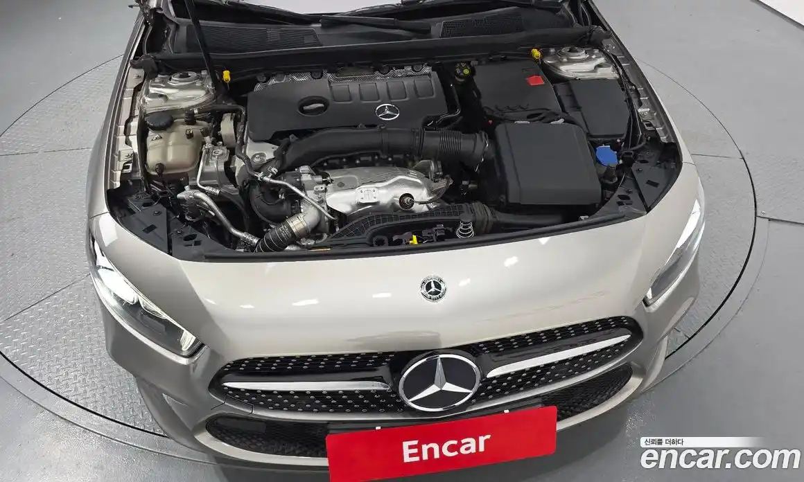 Mercedes-Benz A-Class 2019 2.0 гидро, фото 6 Mercedes-Benz A-Class 2019 2.0 гидро, фото 6