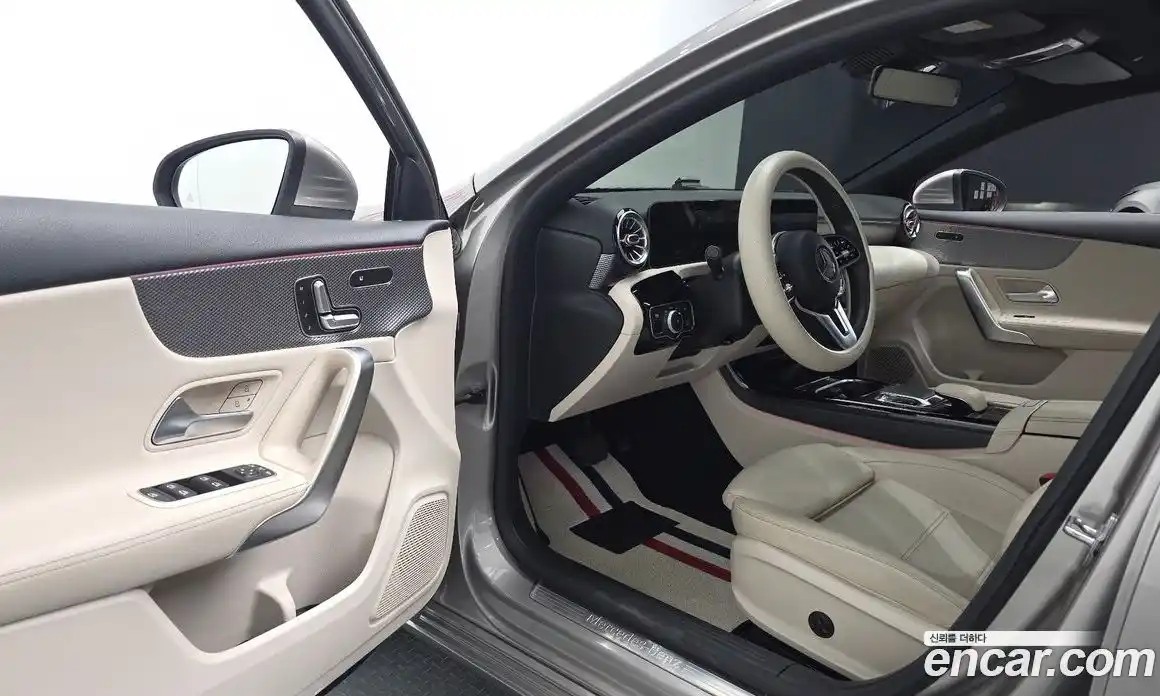 Mercedes-Benz A-Class 2019 2.0 гидро, фото 10 Mercedes-Benz A-Class 2019 2.0 гидро, фото 10