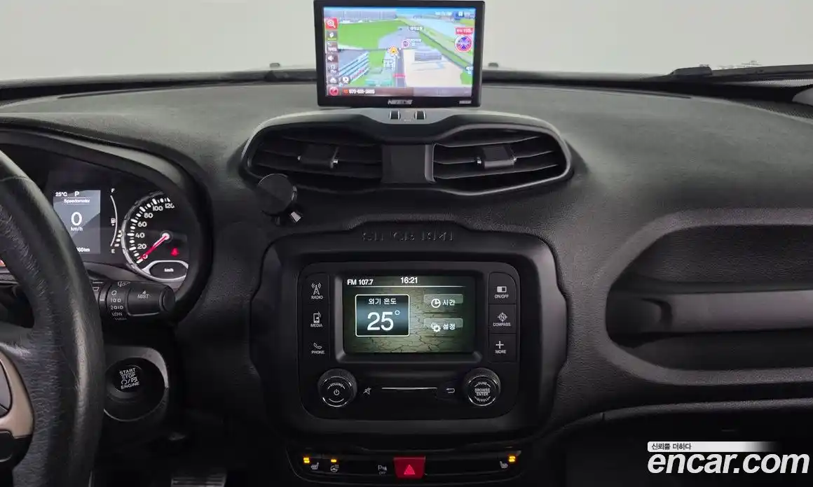 Jeep Renegade 2016 2.4 автомат (гидро), фото 14