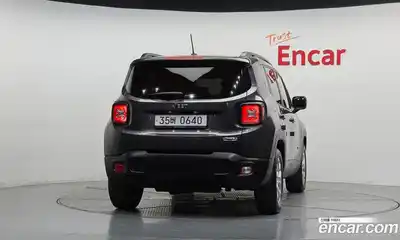 Jeep Renegade 2016 2.4 автомат (гидро), миниатюра 4