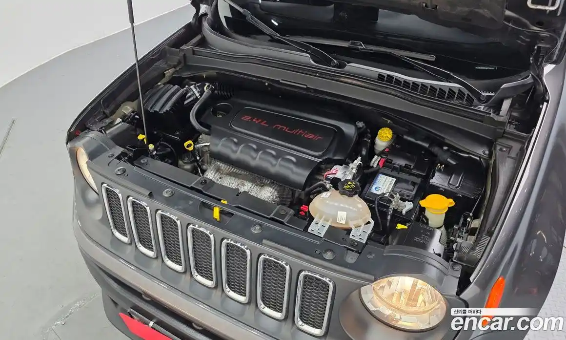 Jeep Renegade 2016 2.4 автомат (гидро), фото 6