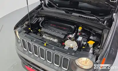 Jeep Renegade 2016 2.4 автомат (гидро), миниатюра 6