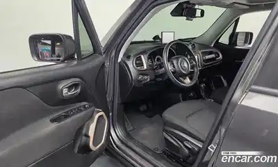 Jeep Renegade 2016 2.4 автомат (гидро), миниатюра 10