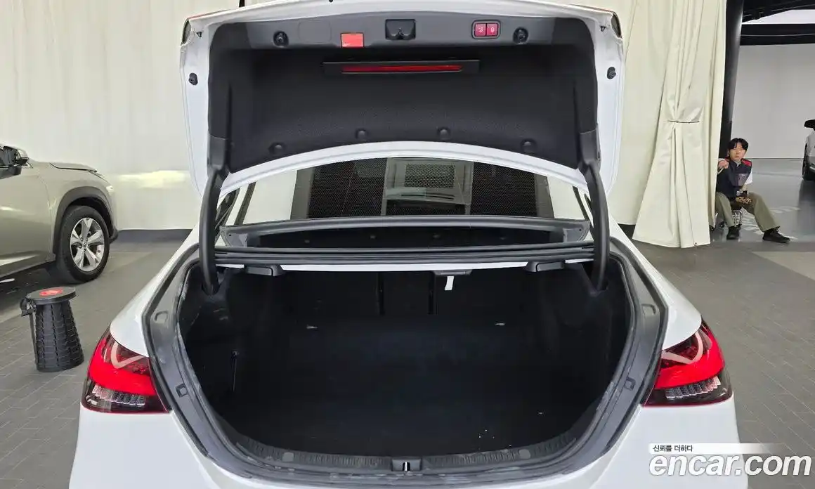 Mercedes-Benz E-Class 2020 1.9 автомат (гидро), фото 23