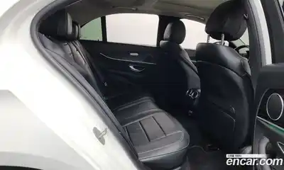 Mercedes-Benz E-Class 2016 2.0 автомат (гидро), миниатюра 11