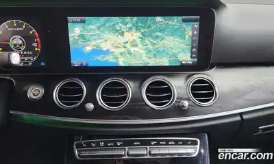 Mercedes-Benz E-Class 2016 2.0 автомат (гидро), миниатюра 12