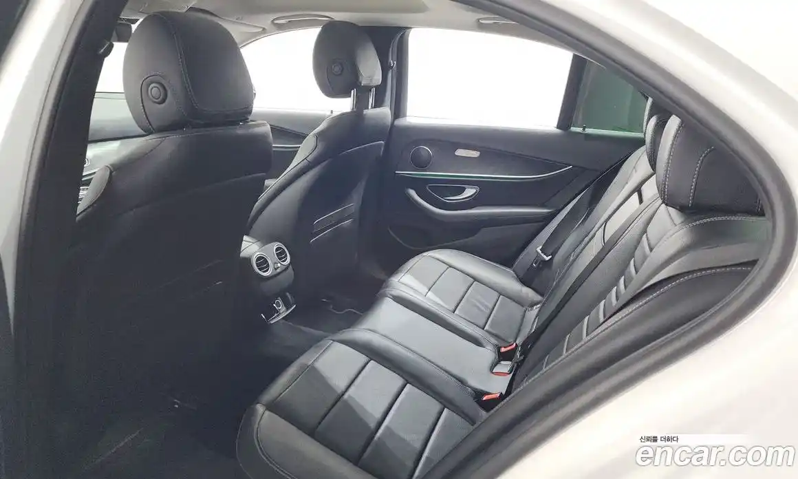 Mercedes-Benz E-Class 2016 2.0 автомат (гидро), фото 19