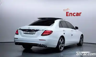 Mercedes-Benz E-Class 2016 2.0 автомат (гидро), миниатюра 2