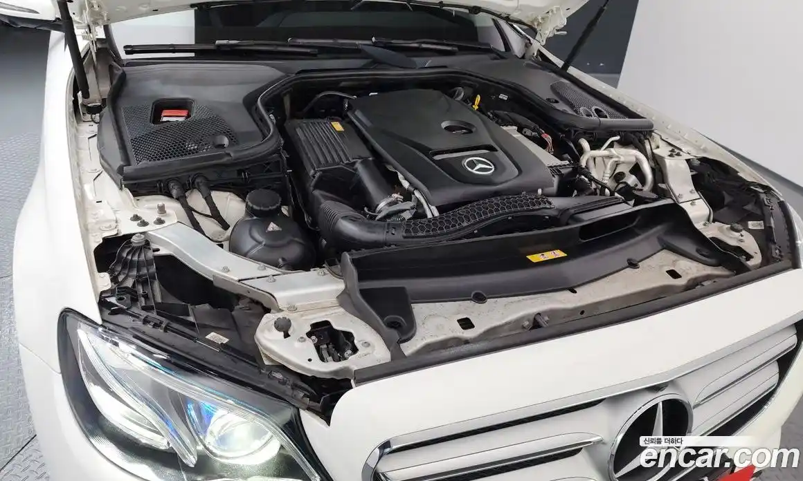 Mercedes-Benz E-Class 2016 2.0 автомат (гидро), фото 6