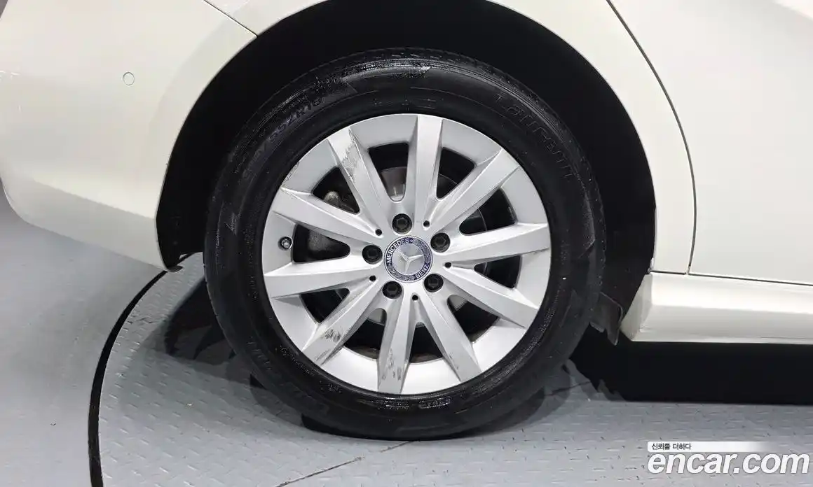 Mercedes-Benz B-Class 2016 2.1 гидро, фото 5 Mercedes-Benz B-Class 2016 2.1 гидро, фото 5