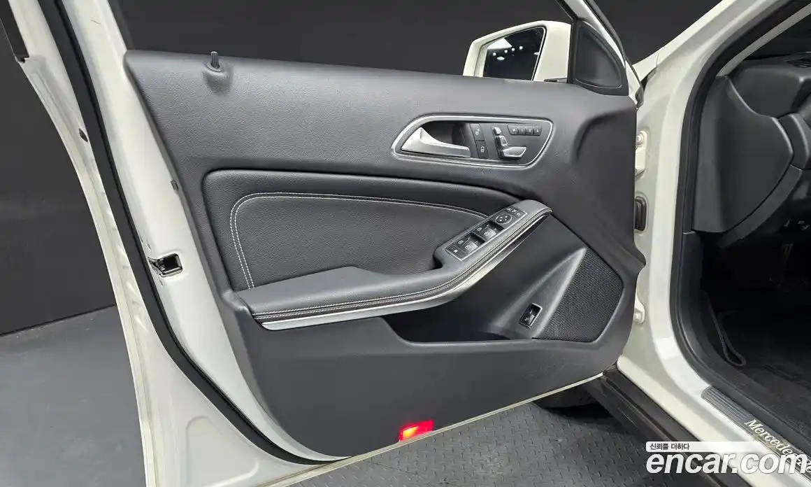 Mercedes-Benz GLA-Class 2019 2.0 гидро, фото 14