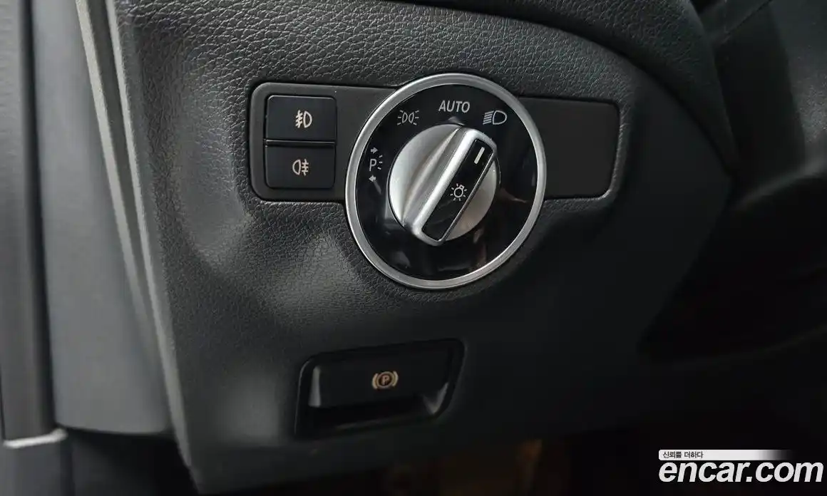 Mercedes-Benz GLA-Class 2019 2.0 гидро, фото 20