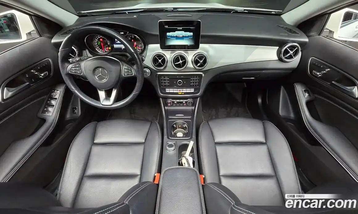 Mercedes-Benz GLA-Class 2019 2.0 гидро, фото 10