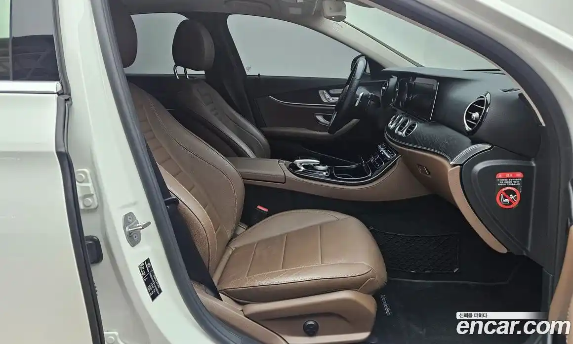 Mercedes-Benz E-Class 2017 2.0 автомат (гидро), фото 19