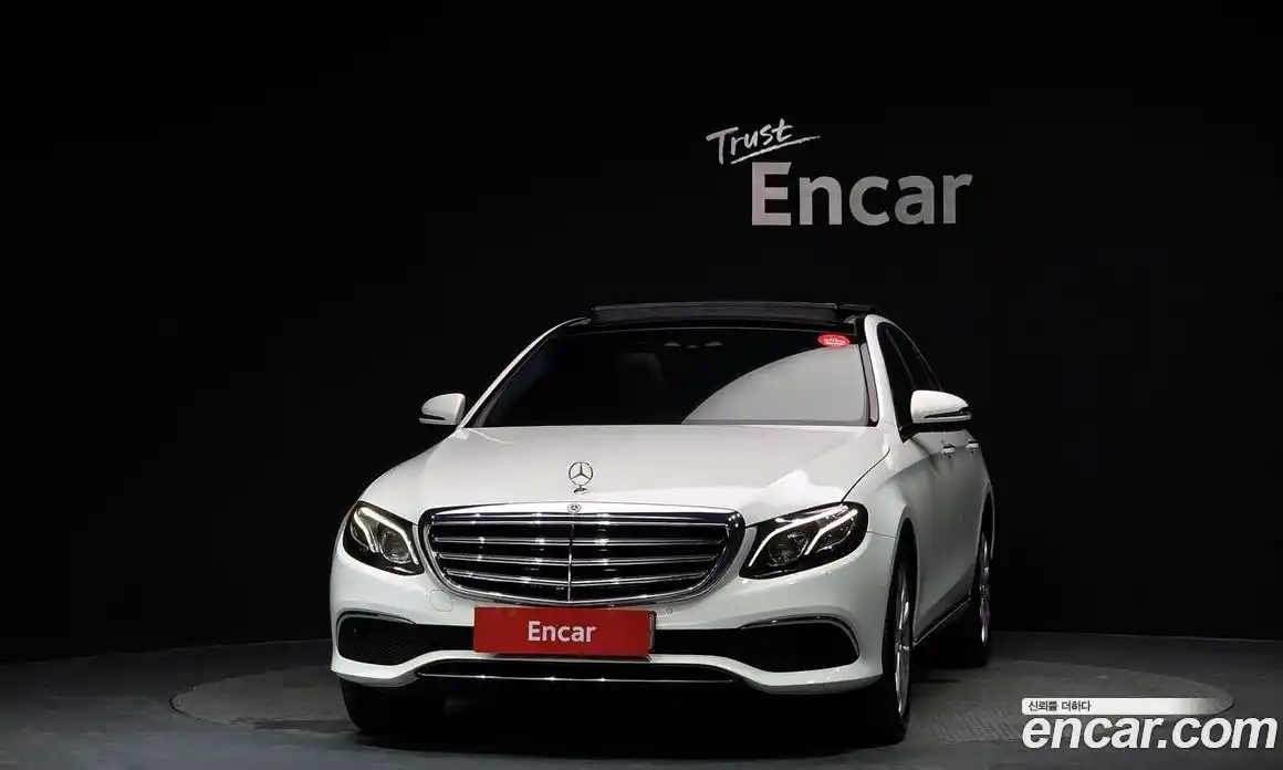 Mercedes-Benz E-Class 2017 2.0 автомат (гидро), фото 3
