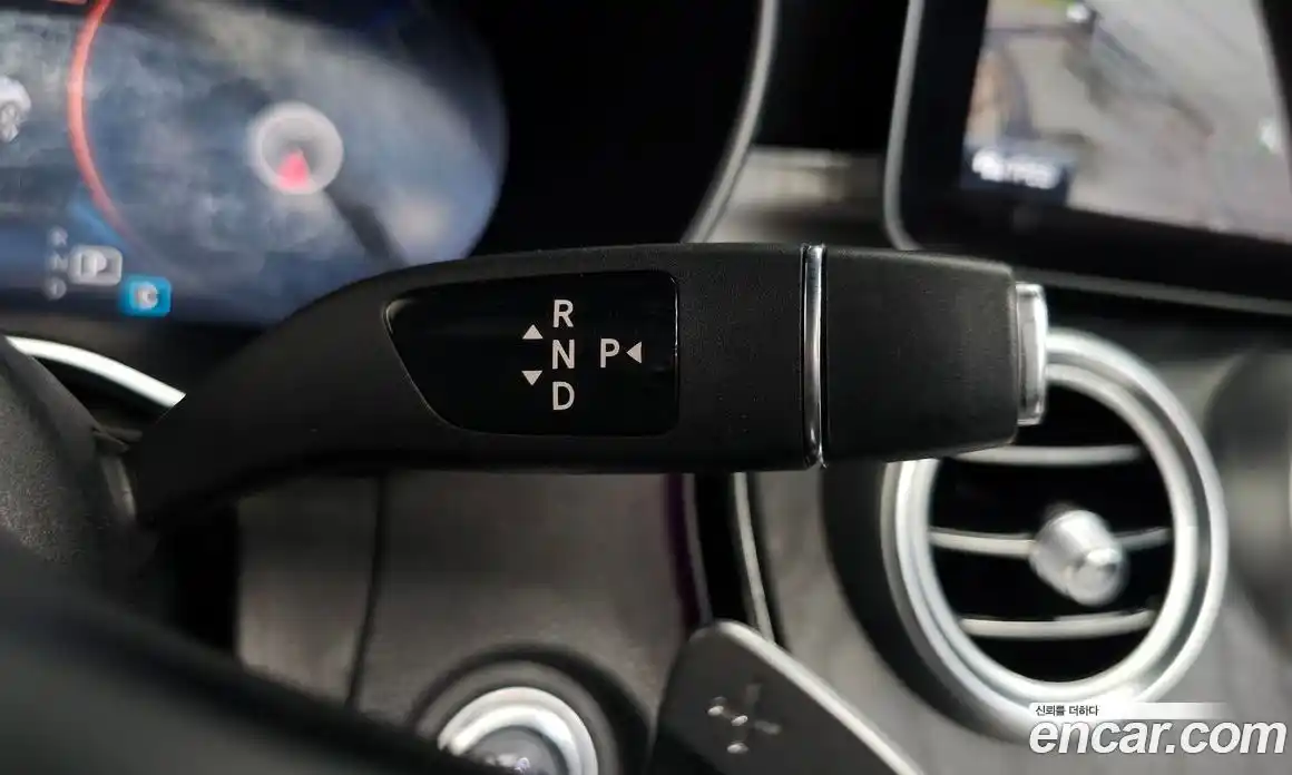 Mercedes-Benz C-Class 2022 2.0 гидро, фото 11