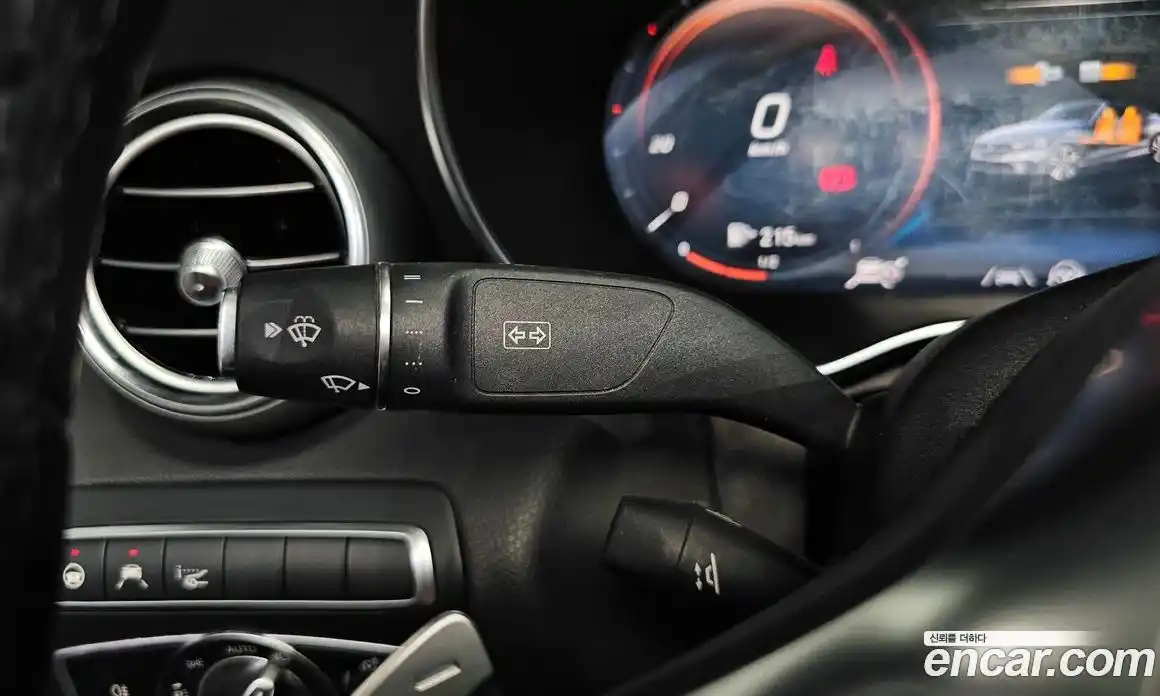 Mercedes-Benz C-Class 2022 2.0 гидро, фото 25