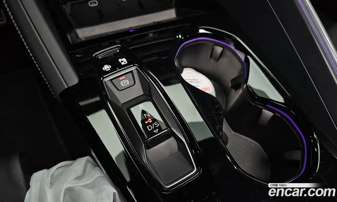 Audi Q5 2025 2.0 автомат (гидро), фото 12