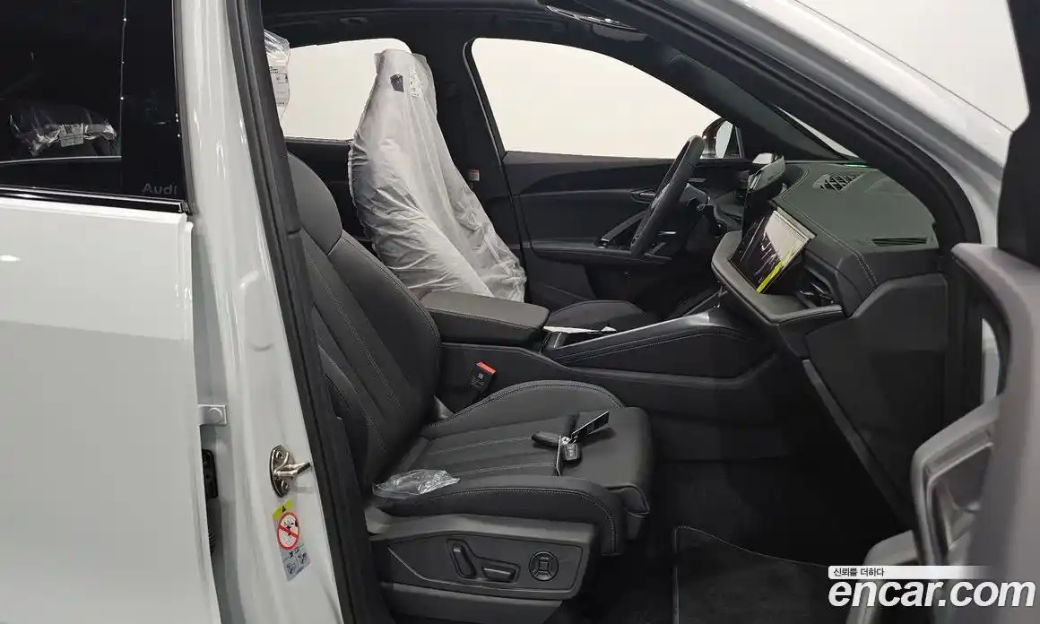 Audi Q5 2025 2.0 автомат (гидро), фото 13