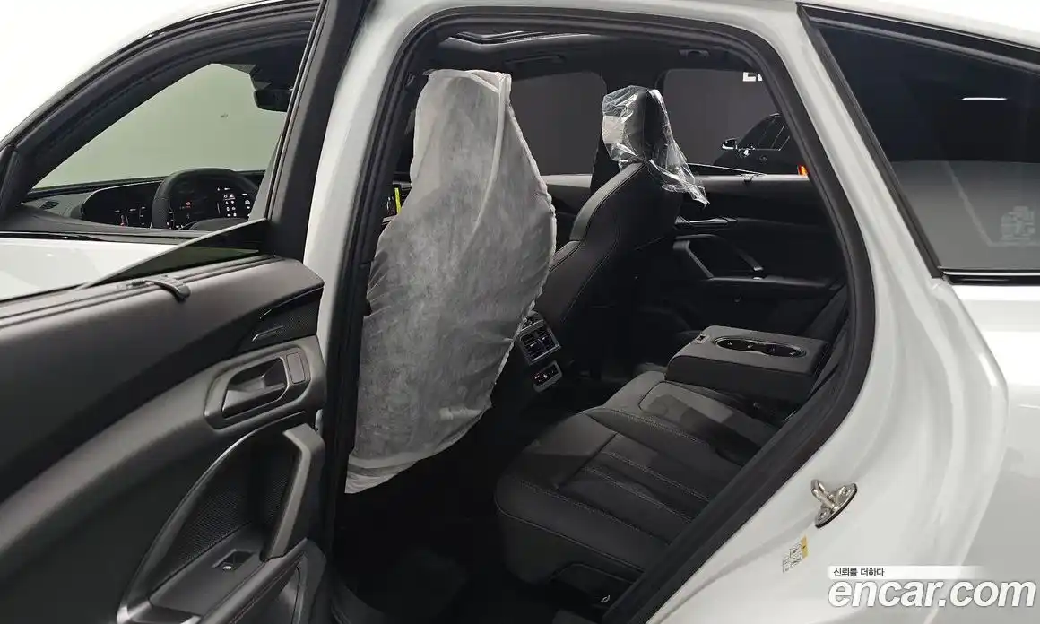 Audi Q5 2025 2.0 автомат (гидро), фото 18