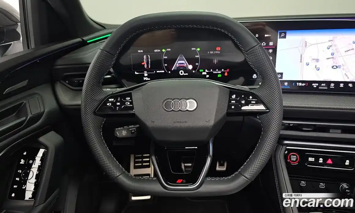 Audi Q5 2025 2.0 автомат (гидро), фото 19