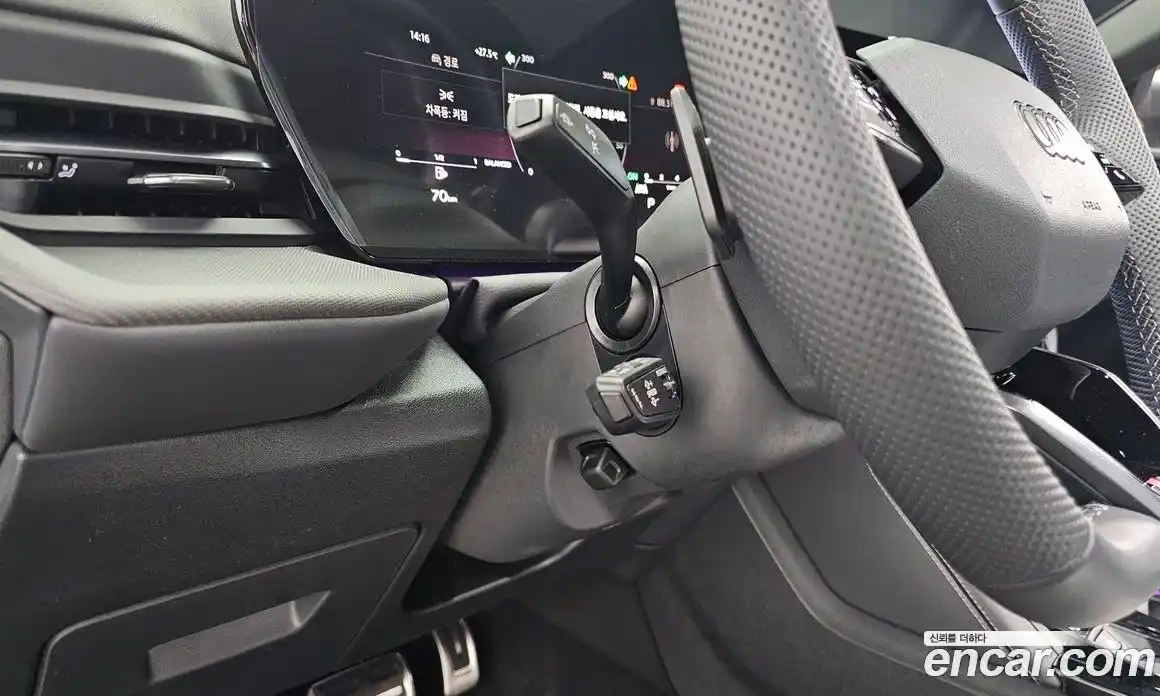 Audi Q5 2025 2.0 автомат (гидро), фото 30