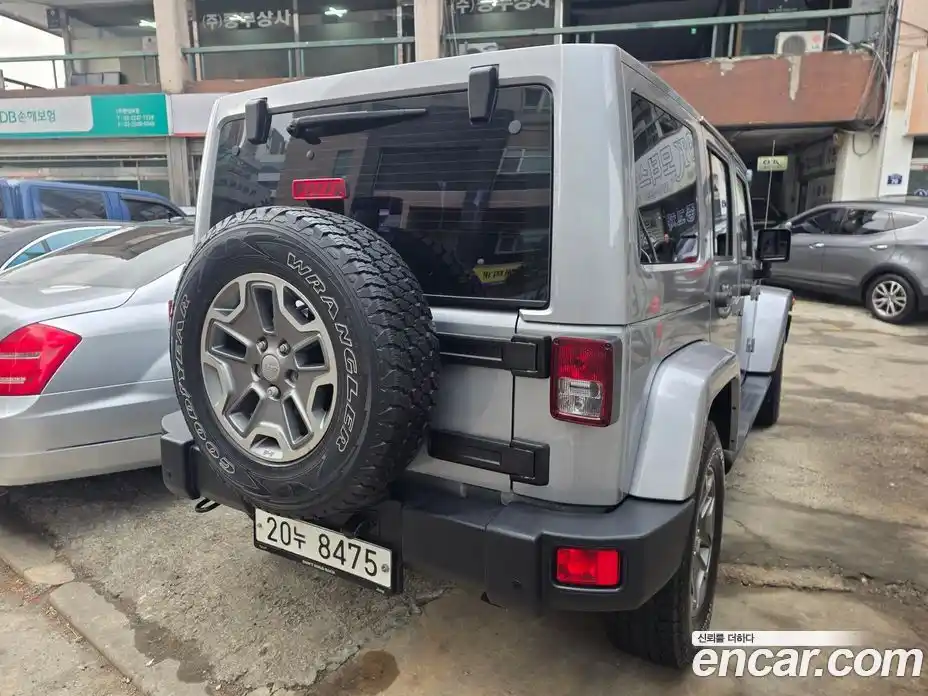 Jeep Wrangler 2015 2.8 автомат (гидро), фото 12