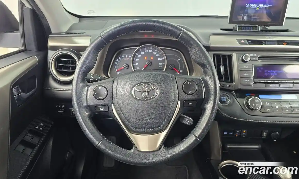 Toyota RAV4 2014 2.5 автомат (гидро), фото 13 Toyota RAV4 2014 2.5 автомат (гидро), фото 13