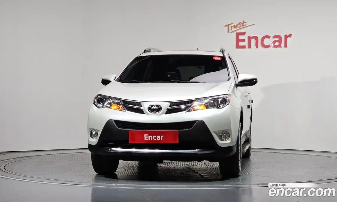 Toyota RAV4 2014 2.5 автомат (гидро), фото 3 Toyota RAV4 2014 2.5 автомат (гидро), фото 3