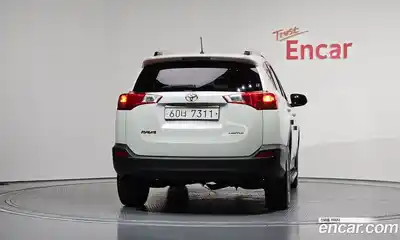 Toyota RAV4 2014 2.5 автомат (гидро), миниатюра 4 Toyota RAV4 2014 2.5 автомат (гидро), миниатюра 4