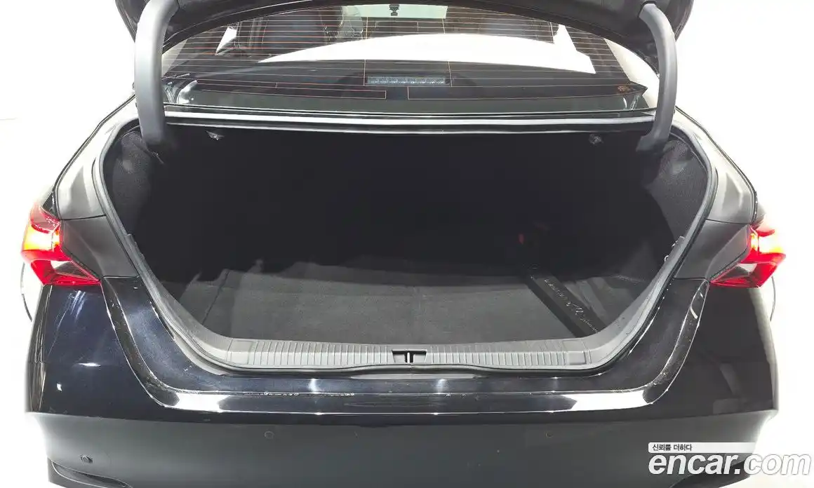 Toyota Avalon 2019 2.5 автомат (гидро), фото 17 Toyota Avalon 2019 2.5 автомат (гидро), фото 17