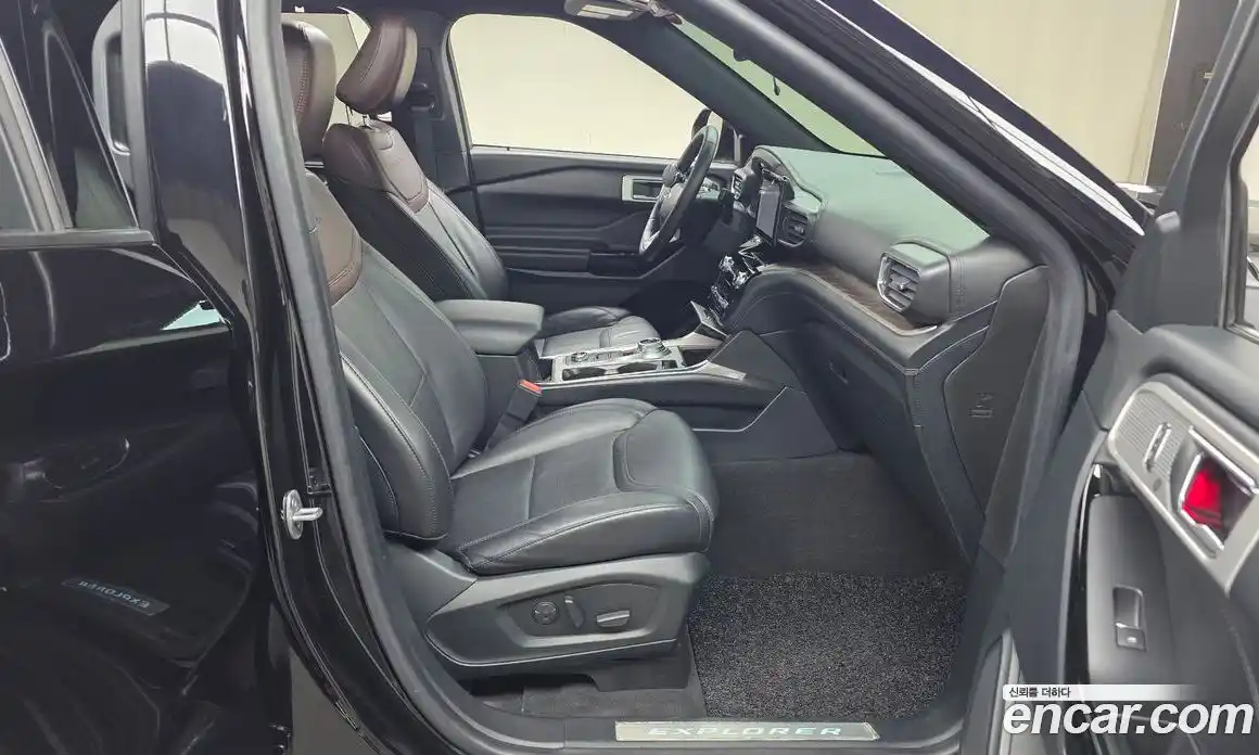 Ford Explorer 2022 3.0 автомат (гидро), фото 17