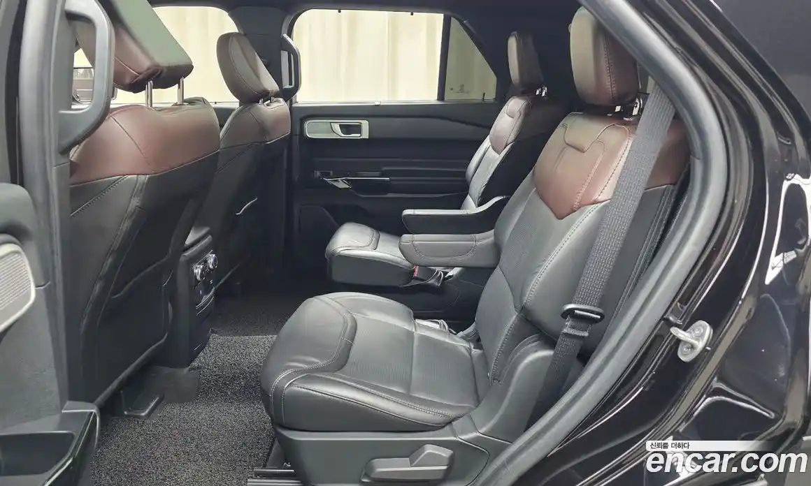 Ford Explorer 2022 3.0 автомат (гидро), фото 18