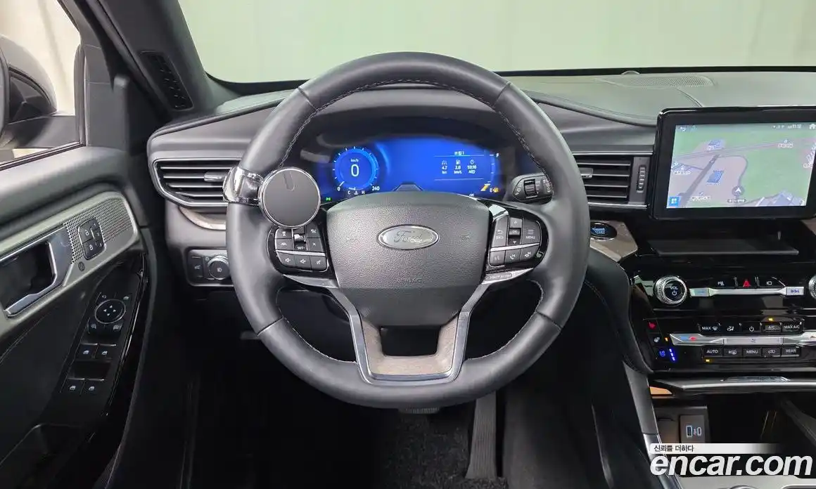 Ford Explorer 2022 3.0 автомат (гидро), фото 19