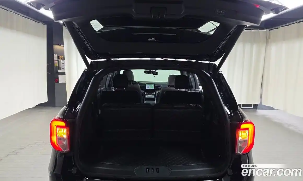 Ford Explorer 2022 3.0 автомат (гидро), фото 26
