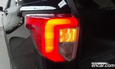Ford Explorer 2022 3.0 автомат (гидро), миниатюра 9