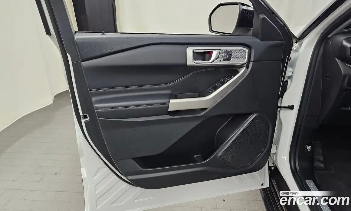Ford Explorer 2021 2.3 автомат (гидро), фото 14