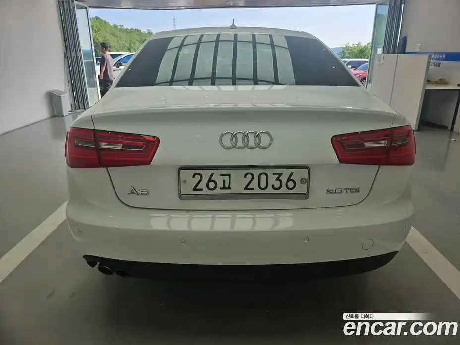 Audi A6 2013 2.0 автомат (гидро), фото 8