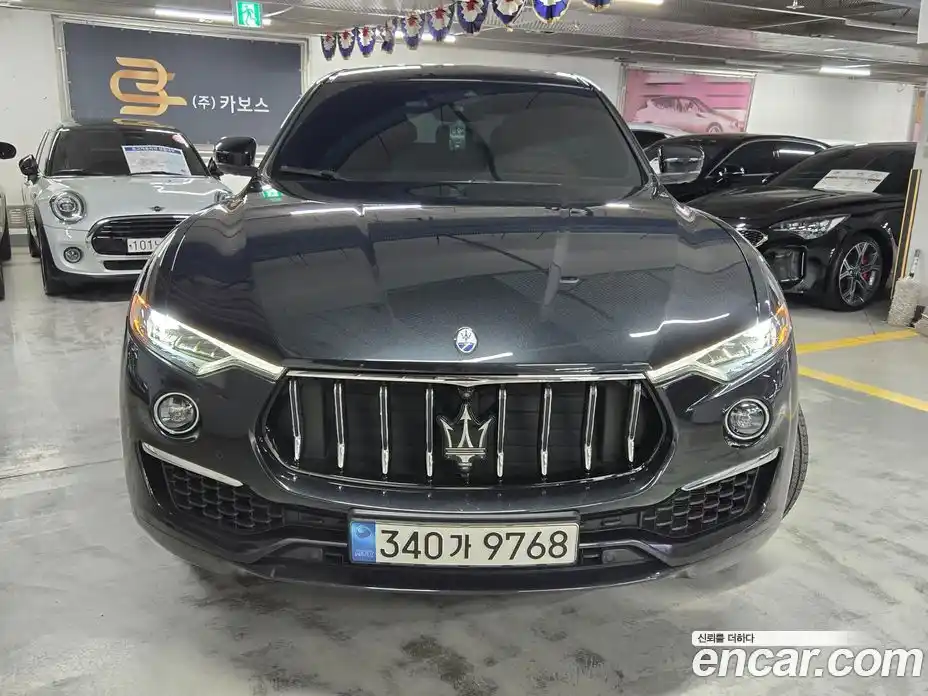 Maserati Levante 2022 2.0 автомат (гидро), фото 3 Maserati Levante 2022 2.0 автомат (гидро), фото 3